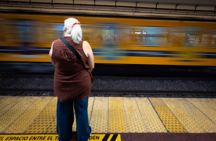 Hacia un marco estatal de movilidad humana en CDMX que proteja a mujeres y niñas