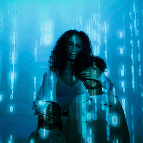 Buscan castigar a quien use IA para alterar imágenes con fines sexuales