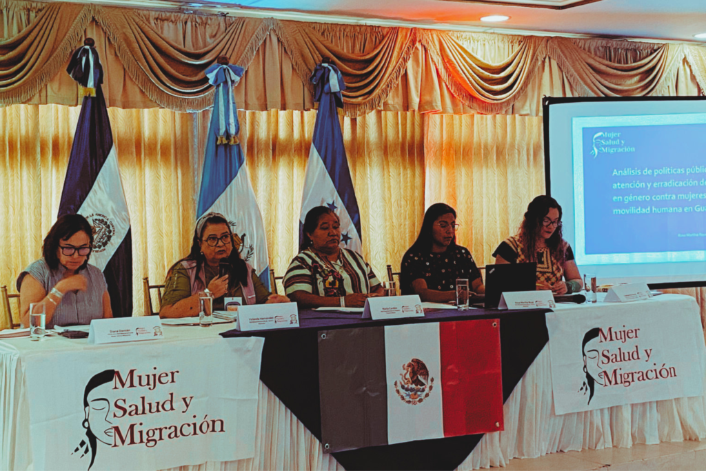 Piden atender a mujeres retornadas de Estados Unidos a Guatemala