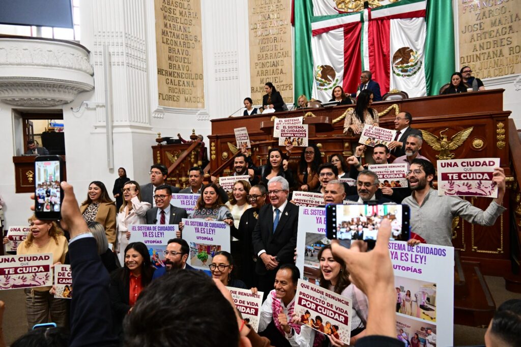 Última Hora. Congreso CDMX aprueba Ley del Sistema de Cuidados
