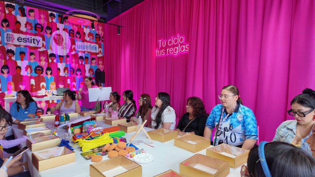 Mujeres reflexionan sobre salud menstrual en Festival Ciclo M