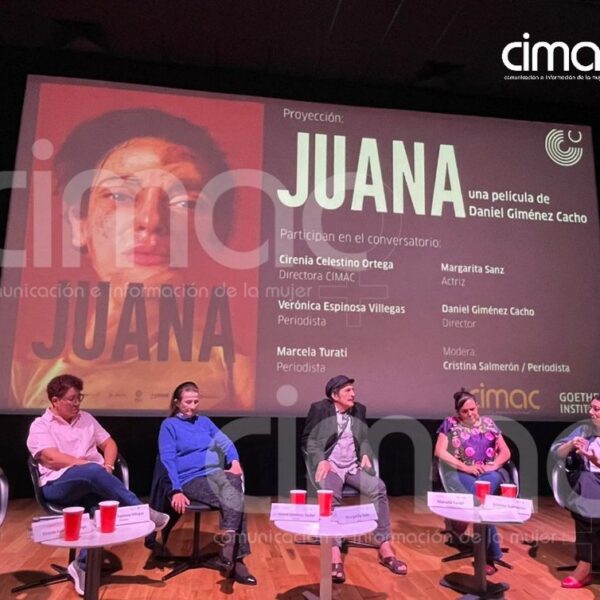 Realizan cine debate por «Juana», retrato de una periodista y las violencias que enfrenta