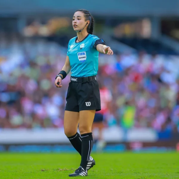 Katia García, primera mexicana árbitra central en un Mundial varonil