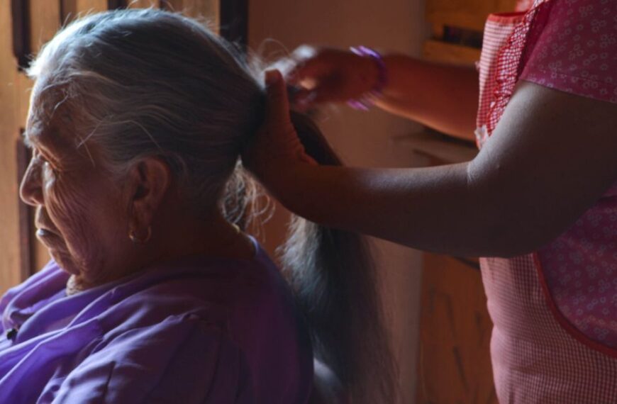 Ser cuidadora aumenta la desigualdad y limita las oportunidades de las mujeres en México