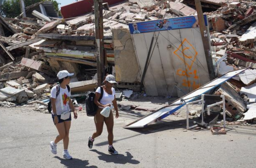 Un mes después del terremoto en Venezuela, mujeres y niñas enfrentan mayor riesgo de violencia y falta de atención médica